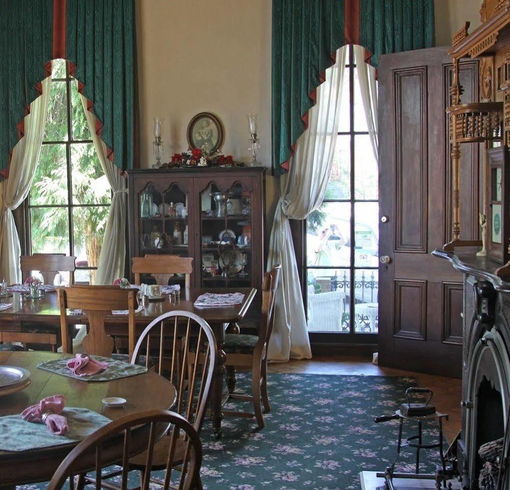 Inn At The Canal Bed & Breakfast Chesapeake City Exterior foto